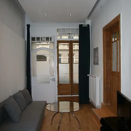 Nurnbergerstrasse 43 *